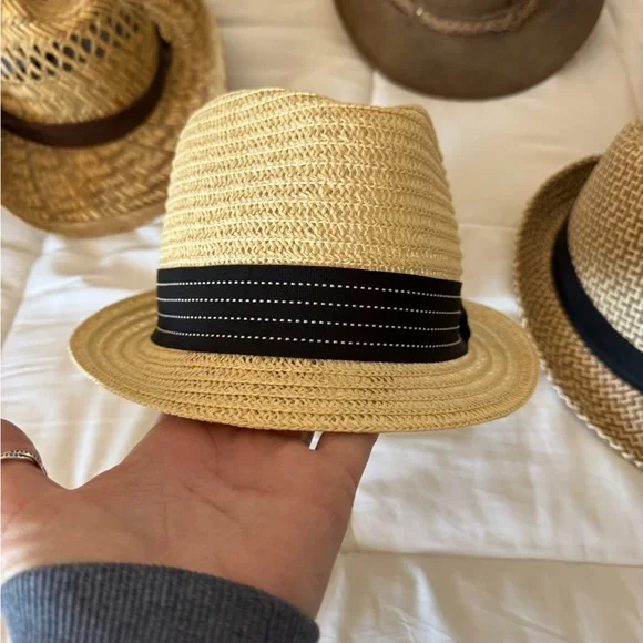 Hats Hats Hats- All 5 for one price. - Picture 3 of 17